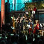 images/Voorstellingsfotos/Opening Grachtenfestival 2019/21RobvanDam_GF_opening 2019.jpg